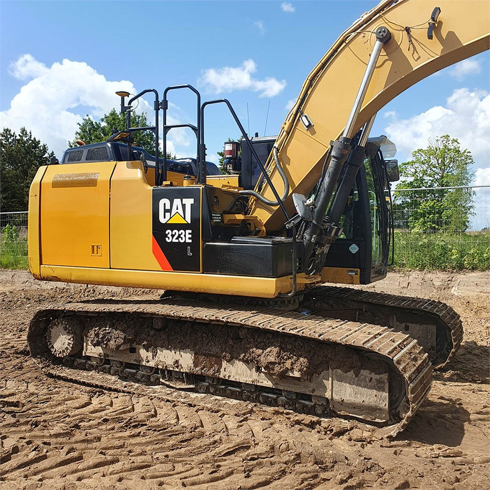 حفارات زحافة Caterpillar 323 EL: صور 7