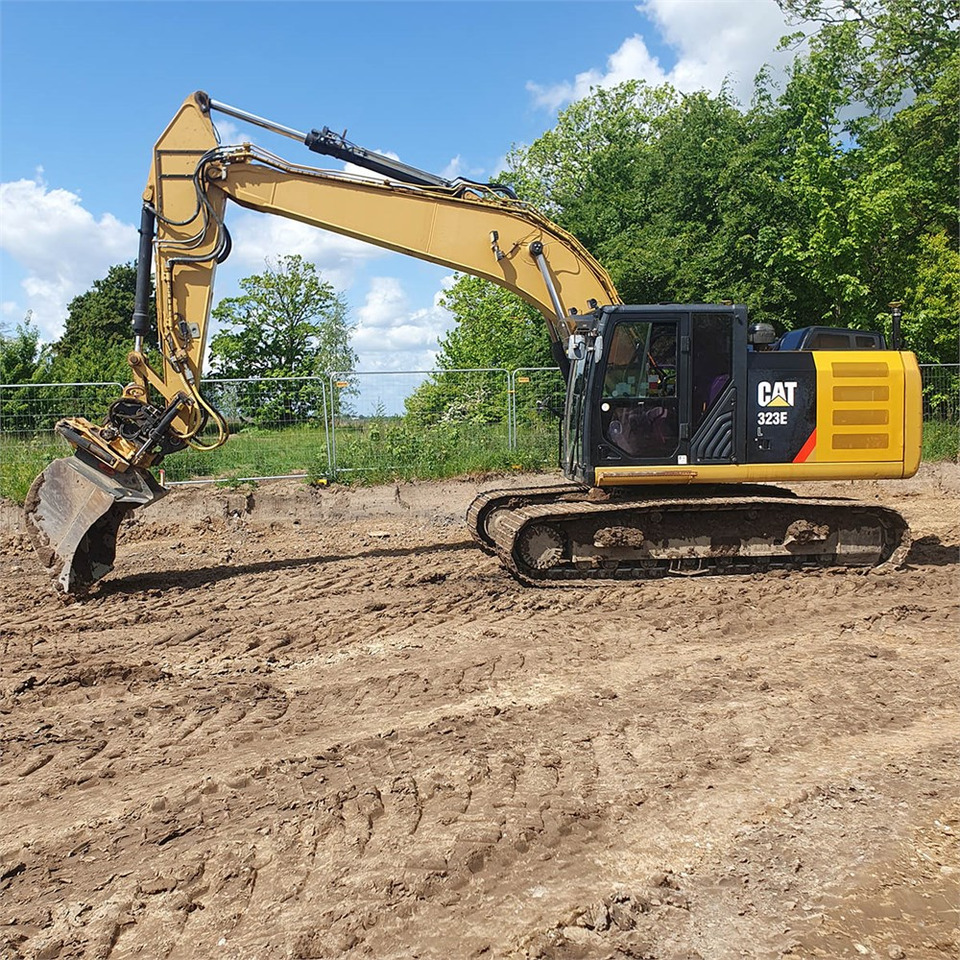 Caterpillar 323 EL - حفارات زحافة: صور 1 Caterpillar 323 EL - حفارات زحافة: صور 1