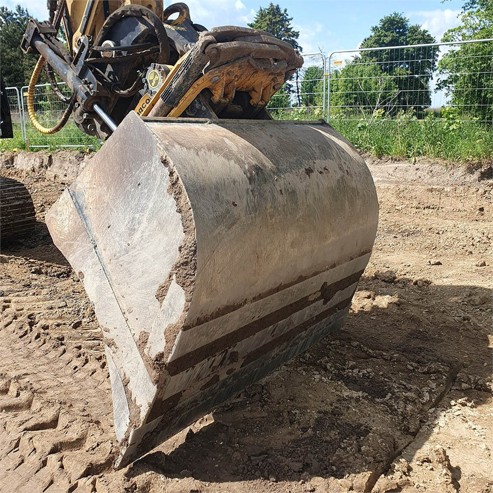 حفارات زحافة Caterpillar 323 EL: صور 30