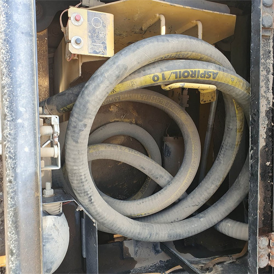 حفارات زحافة Caterpillar 323 EL: صور 47