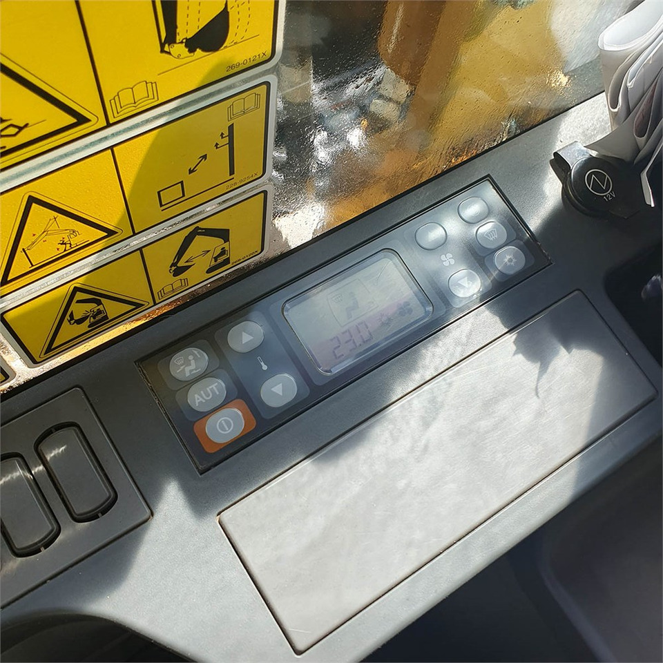 حفارات زحافة Caterpillar 323 EL: صور 25