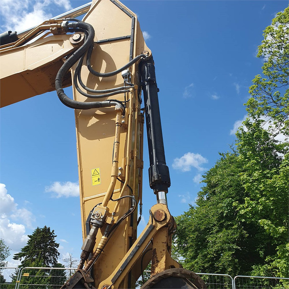 حفارات زحافة Caterpillar 323 EL: صور 27