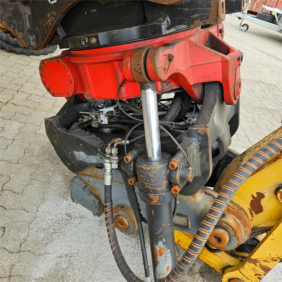 حفارات زحافة Caterpillar 325 FLCR: صور 8