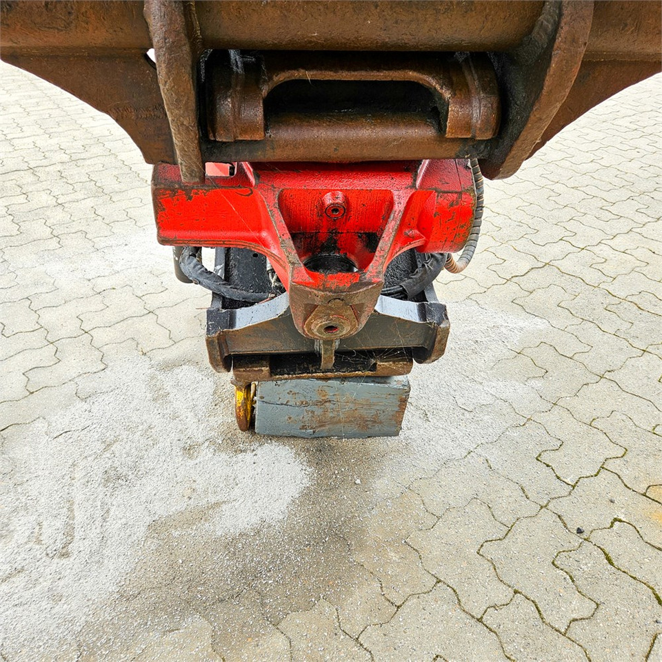 حفارات زحافة Caterpillar 325 FLCR: صور 10