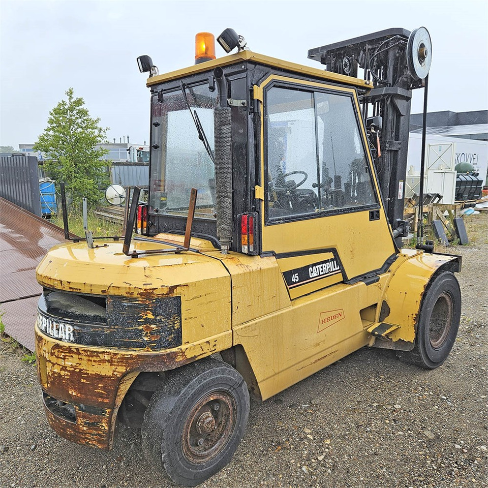 Caterpillar DP45 - رافعة شوكية: صور 5 Caterpillar DP45 - رافعة شوكية: صور 5