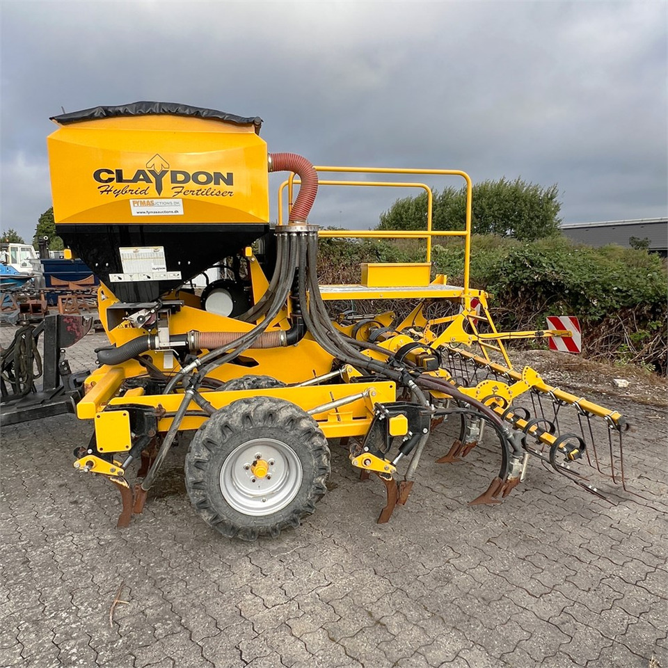 Claydon 4M Hybrid Fert - آلات البذر والغرس والشتل: صور 5 Claydon 4M Hybrid Fert - آلات البذر والغرس والشتل: صور 5