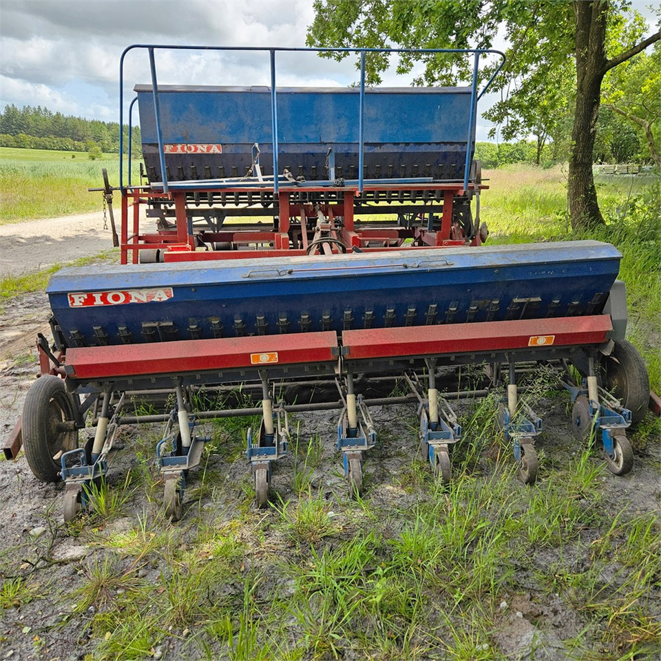 Fiona 4300 - آلات البذر والغرس والشتل: صور 2 Fiona 4300 - آلات البذر والغرس والشتل: صور 2