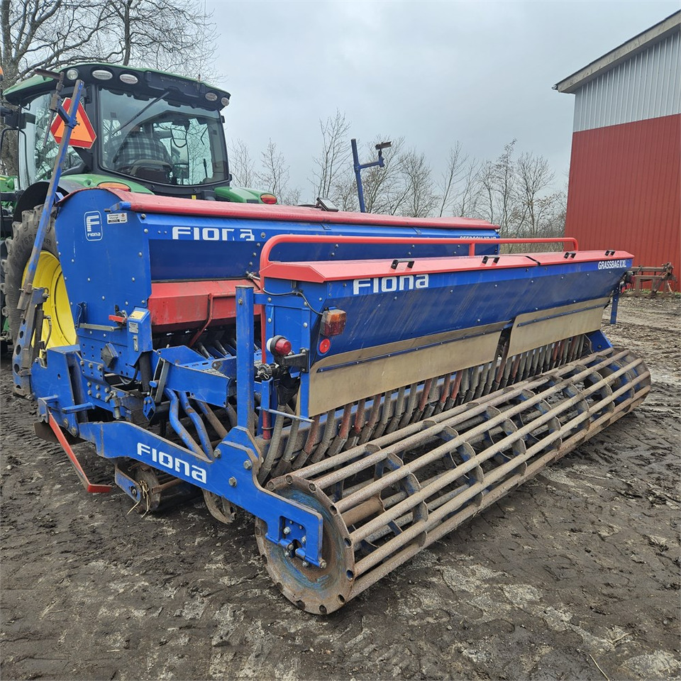 Fiona Orion XR 4.00 - SEEDCOM XR VB 4.0 - آلات البذر والغرس والشتل: صور 3 Fiona Orion XR 4.00 - SEEDCOM XR VB 4.0 - آلات البذر والغرس والشتل: صور 3
