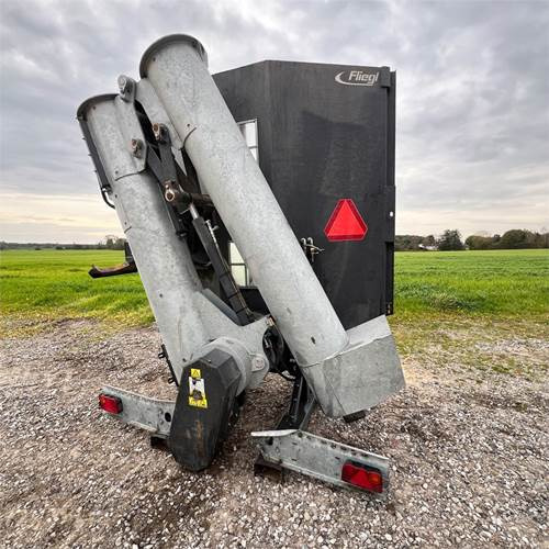 Fliegl ULS 400/500 - المعدات لتربية الماشية: صور 3 Fliegl ULS 400/500 - المعدات لتربية الماشية: صور 3