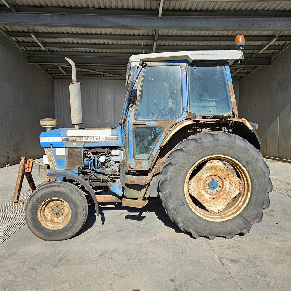 Ford 6810 - جرار: صور 2 Ford 6810 - جرار: صور 2