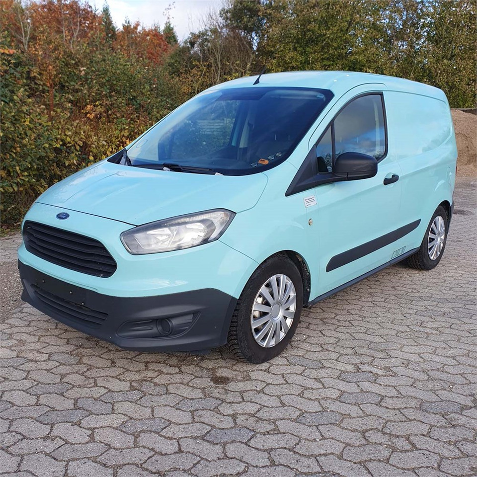 Ford Transit Courier 1,0 Ecoboost - فان المدمجة: صور 2 Ford Transit Courier 1,0 Ecoboost - فان المدمجة: صور 2