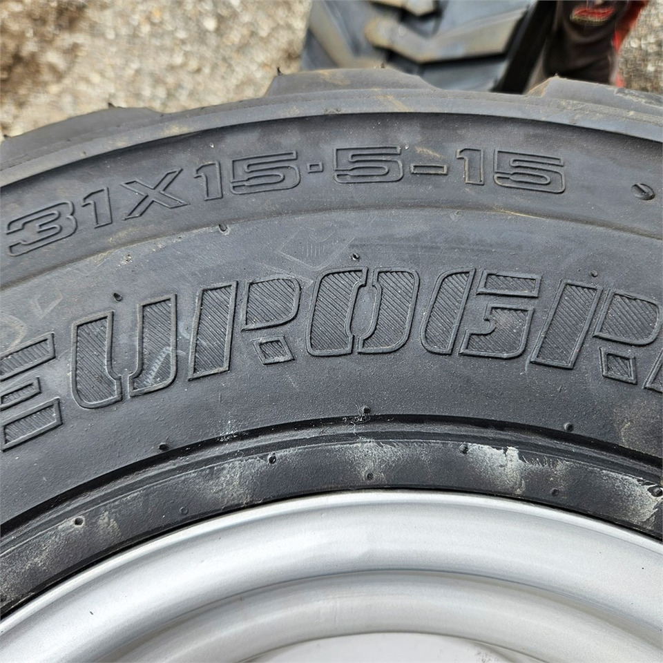 Giant 31X15,5-15 - عجلات - آلات البناء: صور 4 Giant 31X15,5-15 - عجلات - آلات البناء: صور 4