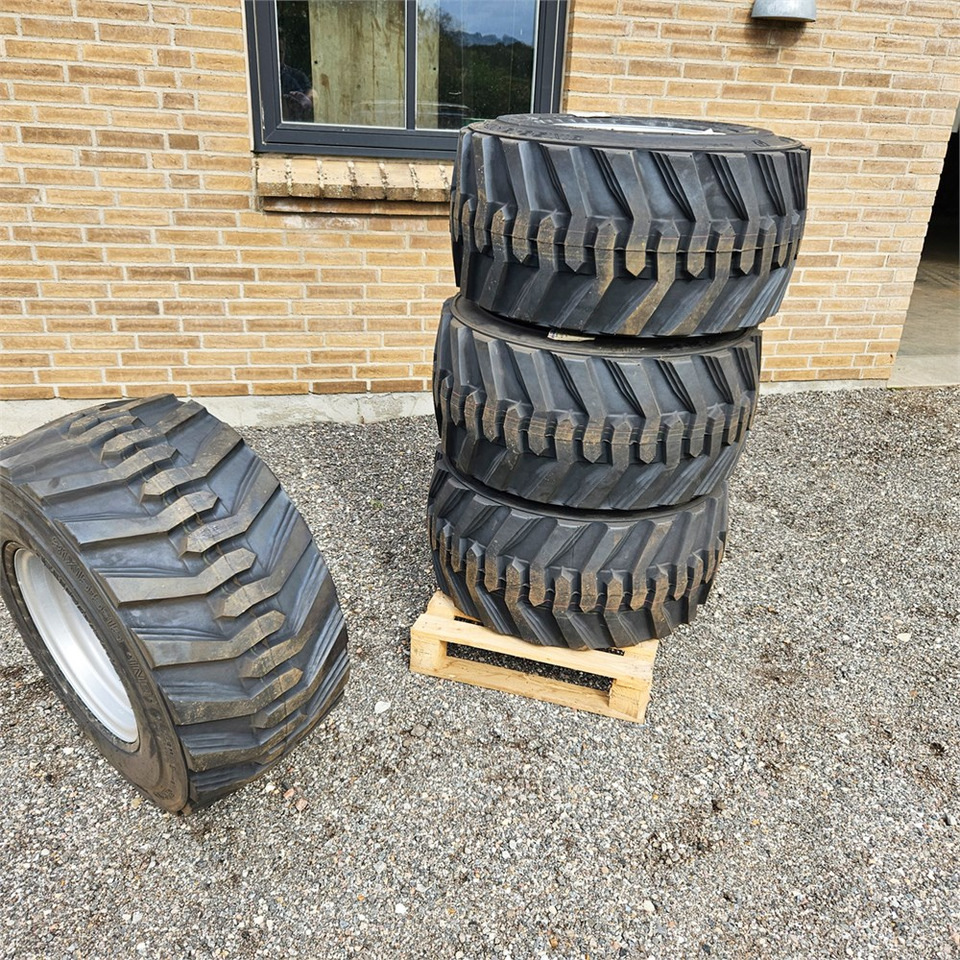 Giant 31X15,5-15 - عجلات - آلات البناء: صور 1 Giant 31X15,5-15 - عجلات - آلات البناء: صور 1