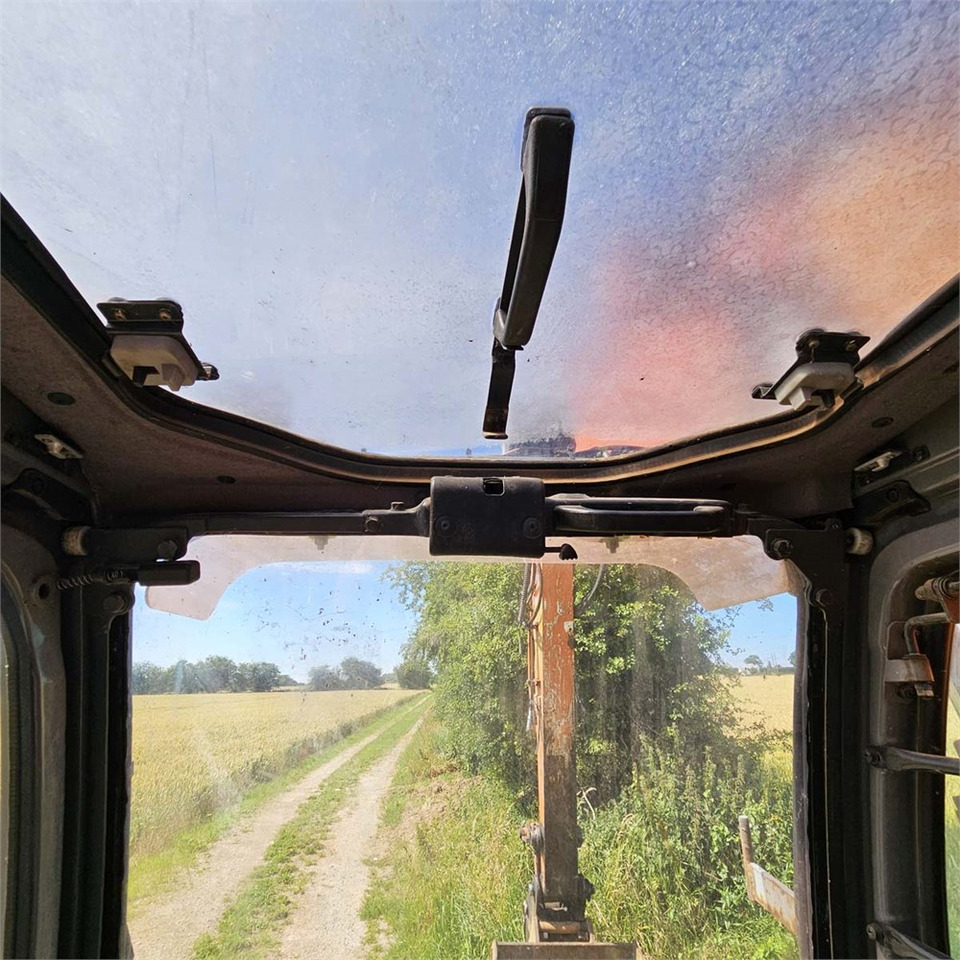 حفارات زحافة Hitachi ZX130 LCN Zaxis: صور 17 حفارات زحافة Hitachi ZX130 LCN Zaxis: صور 17