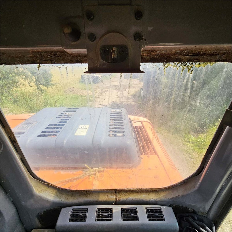 حفارات زحافة Hitachi ZX130 LCN Zaxis: صور 21 حفارات زحافة Hitachi ZX130 LCN Zaxis: صور 21