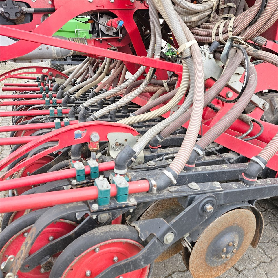 تأجير Horsch PRONTO 6 DC PPF Horsch PRONTO 6 DC PPF: صور 9 تأجير Horsch PRONTO 6 DC PPF Horsch PRONTO 6 DC PPF: صور 9