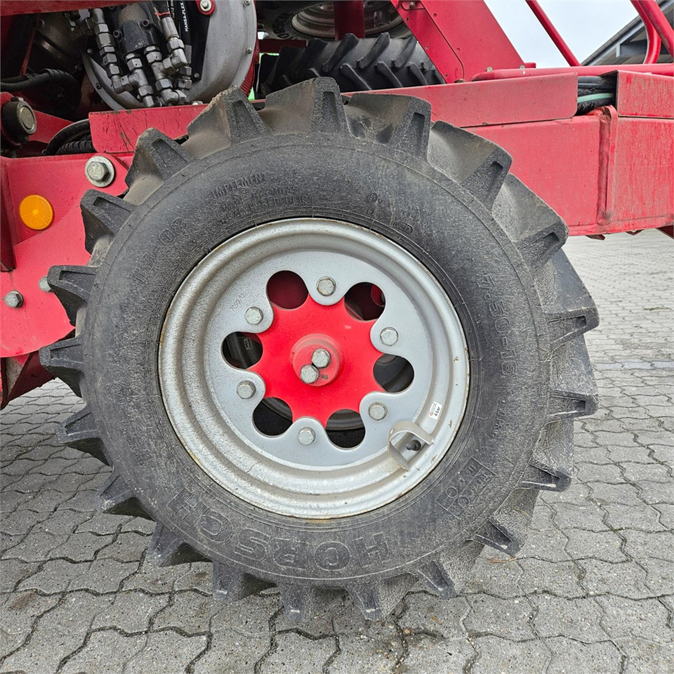 تأجير Horsch PRONTO 6 DC PPF Horsch PRONTO 6 DC PPF: صور 27 تأجير Horsch PRONTO 6 DC PPF Horsch PRONTO 6 DC PPF: صور 27