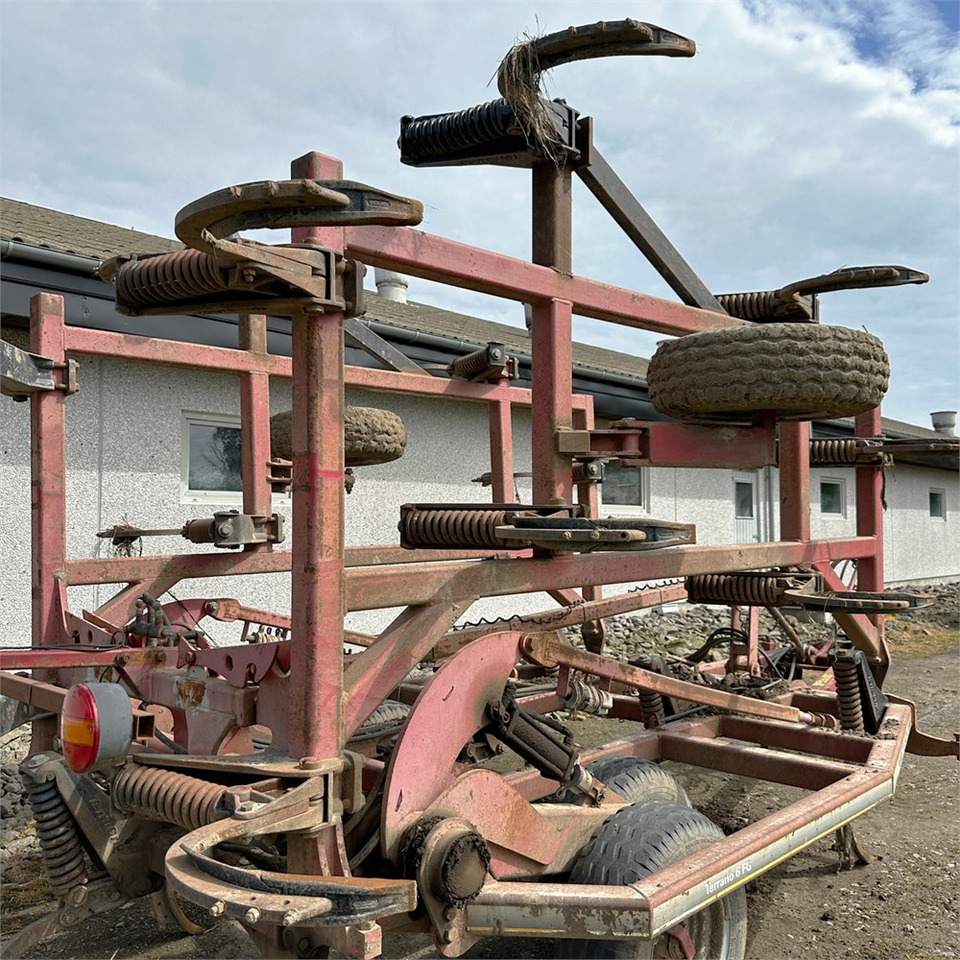 Horsch Terrano 6 FG - مسلفة: صور 4 Horsch Terrano 6 FG - مسلفة: صور 4