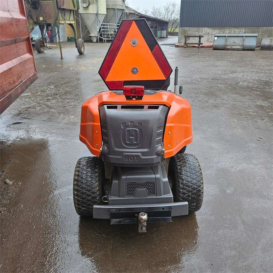 Husqvarna R213C - جزازة المروج: صور 5 Husqvarna R213C - جزازة المروج: صور 5