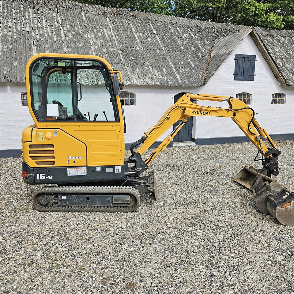 Hyundai Robex 16-9 - حفارة مصغرة: صور 5 Hyundai Robex 16-9 - حفارة مصغرة: صور 5