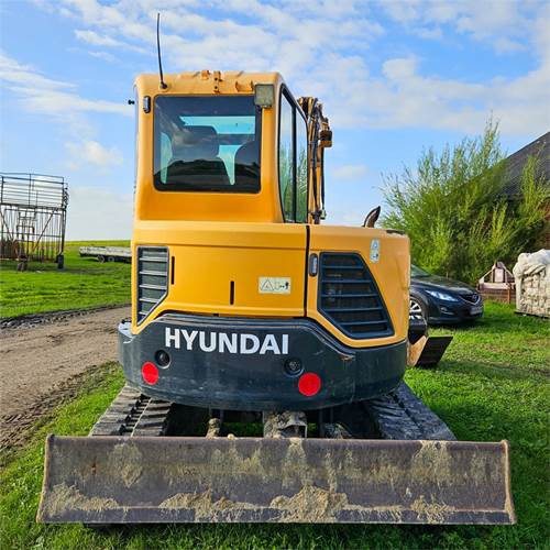 Hyundai Robex 60CR-9A - حفارة مصغرة: صور 4 Hyundai Robex 60CR-9A - حفارة مصغرة: صور 4
