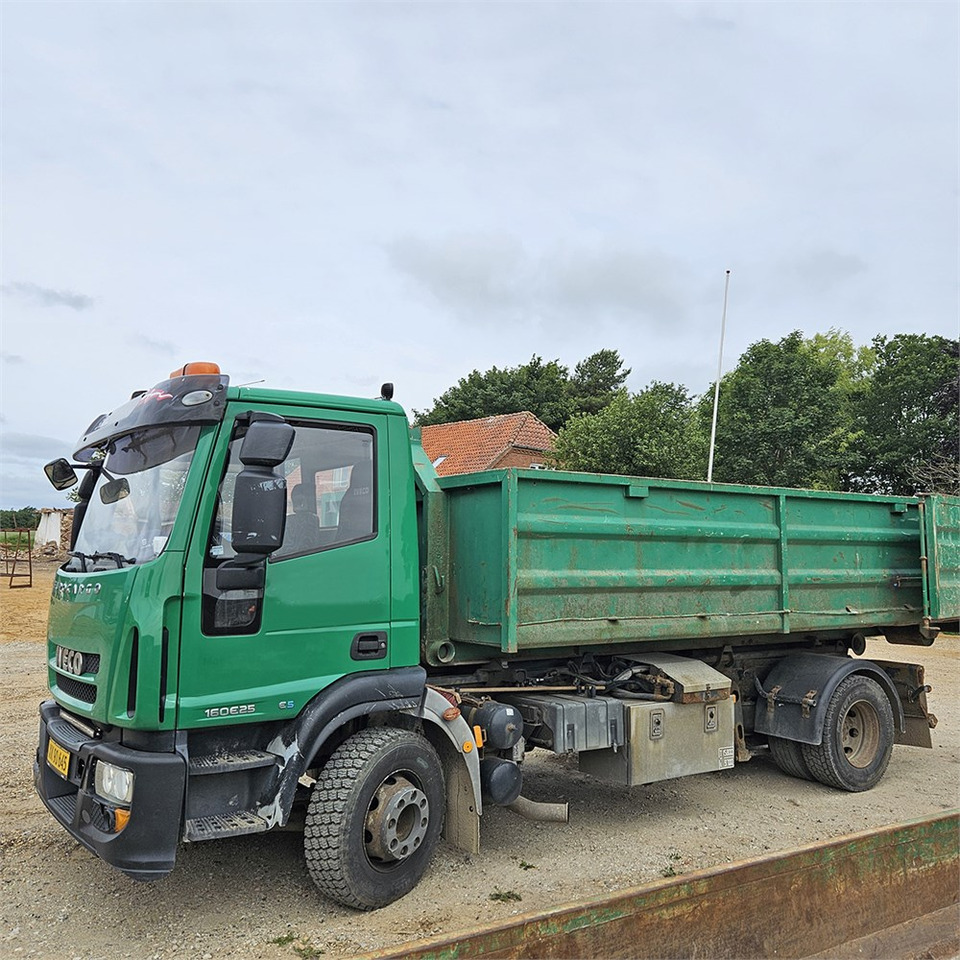 Iveco 160 E25 - شاحنة ذات الخطاف: صور 1 Iveco 160 E25 - شاحنة ذات الخطاف: صور 1