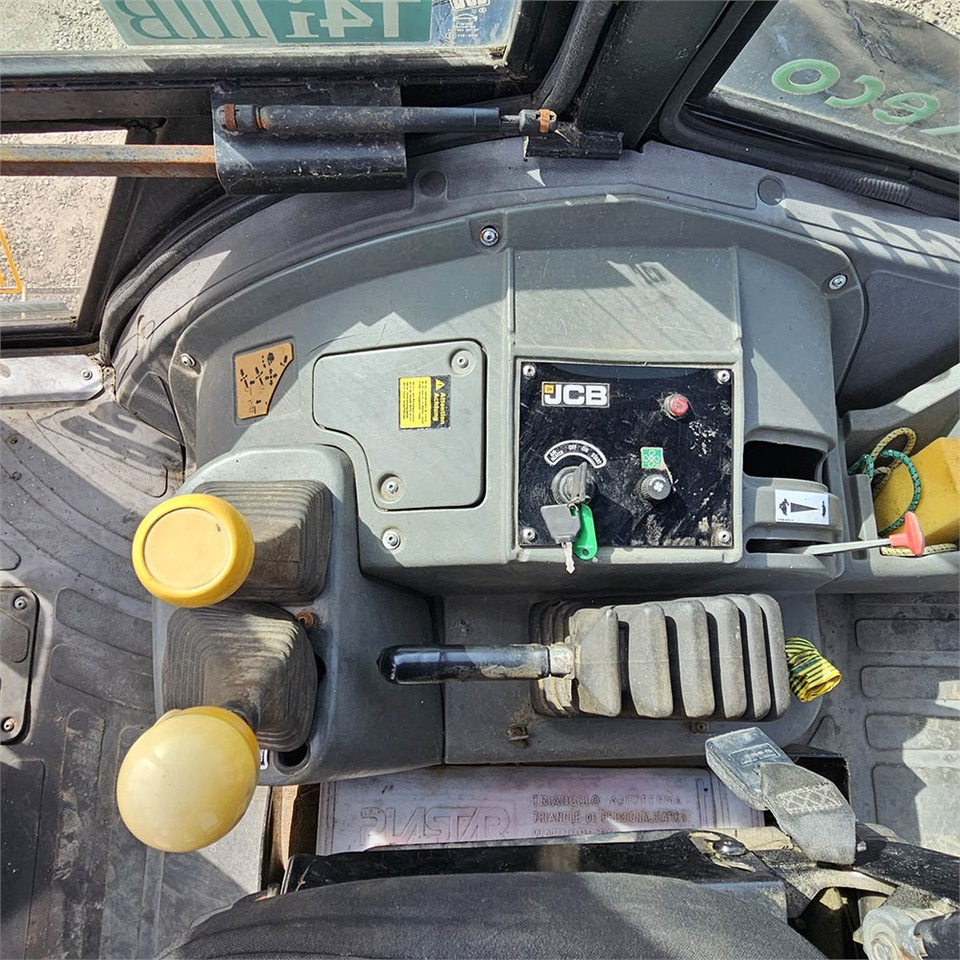 حفار متعدد الاستخدام JCB 4CX eco T4i III B: صور 10