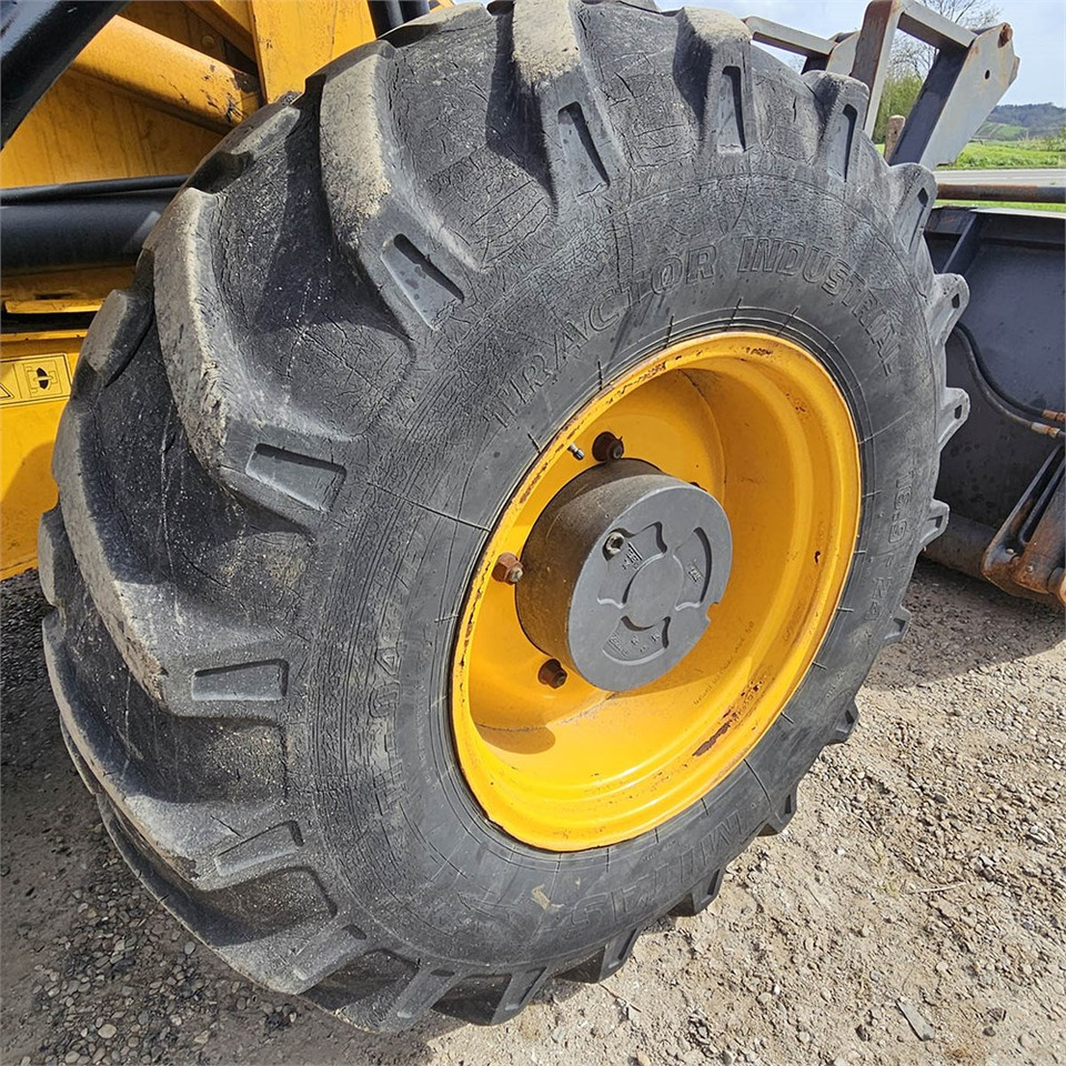 حفار متعدد الاستخدام JCB 4CX eco T4i III B: صور 39