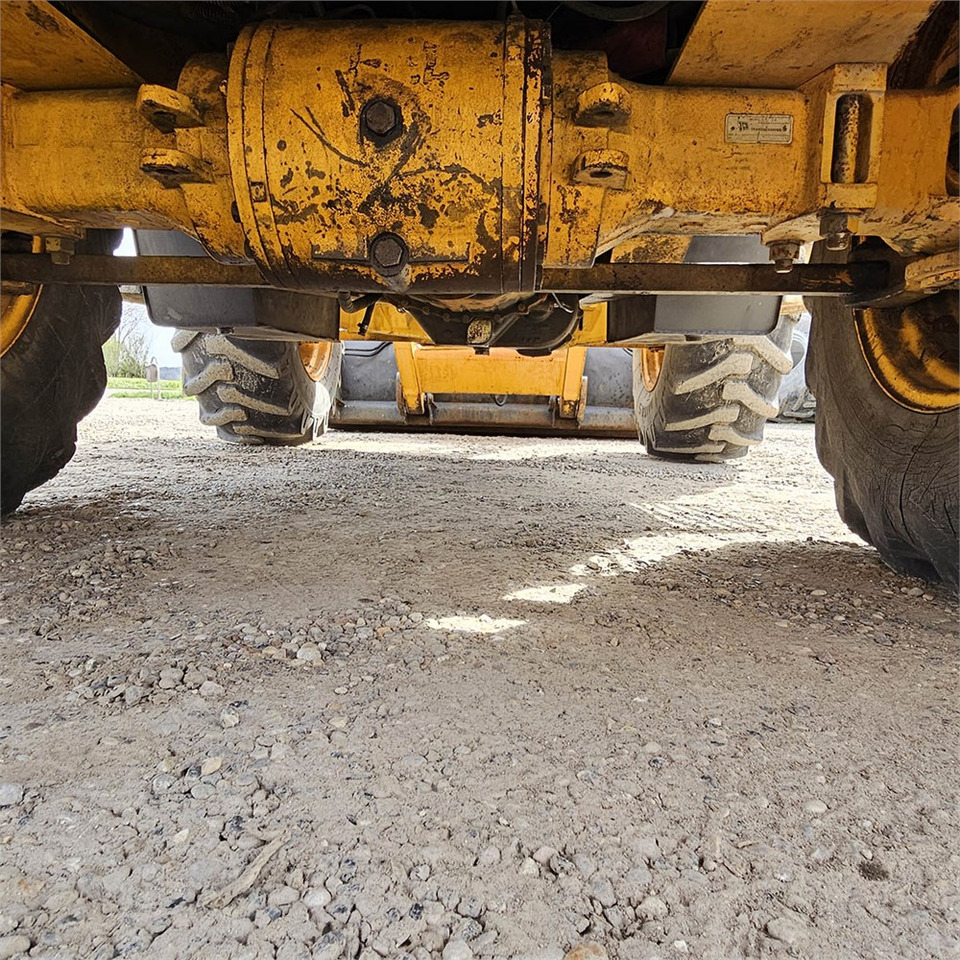 حفار متعدد الاستخدام JCB 4CX eco T4i III B: صور 33