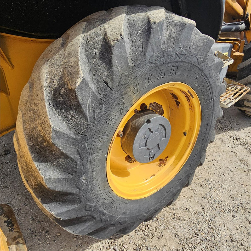 حفار متعدد الاستخدام JCB 4CX eco T4i III B: صور 38