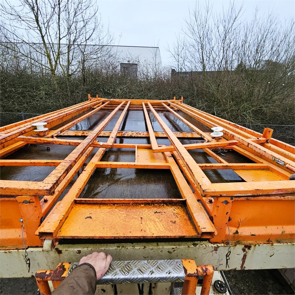 JLG 203-24 - رافعات مقصية: صور 5 JLG 203-24 - رافعات مقصية: صور 5