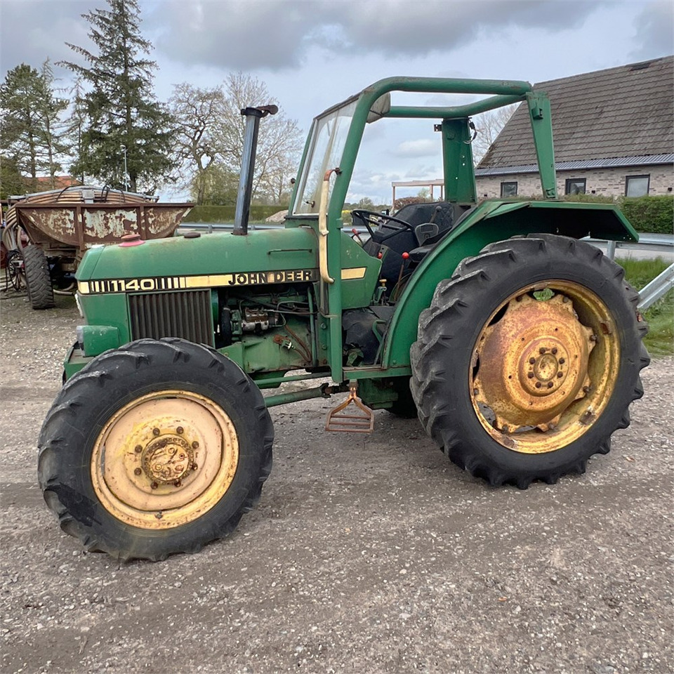 John Deere 1140 - جرار: صور 4 John Deere 1140 - جرار: صور 4