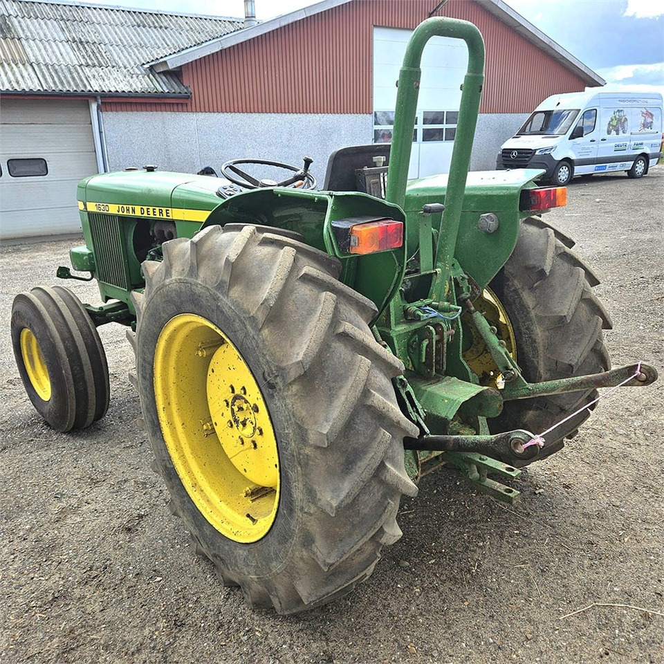 John Deere 1630 OU - جرار: صور 5 John Deere 1630 OU - جرار: صور 5