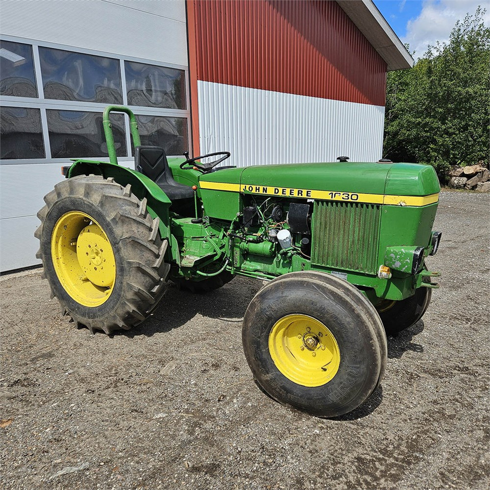 John Deere 1630 OU - جرار: صور 1 John Deere 1630 OU - جرار: صور 1