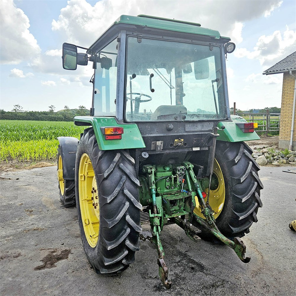 John Deere 2850 MFWD - جرار: صور 4 John Deere 2850 MFWD - جرار: صور 4