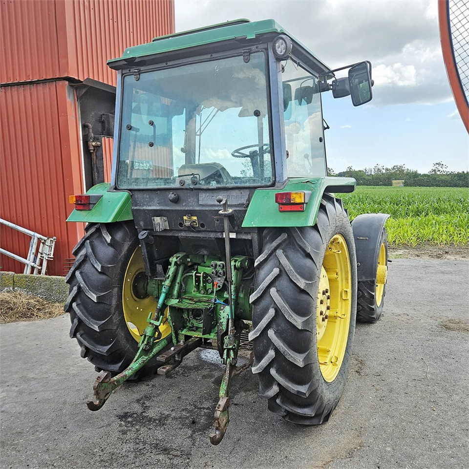 John Deere 2850 MFWD - جرار: صور 3 John Deere 2850 MFWD - جرار: صور 3