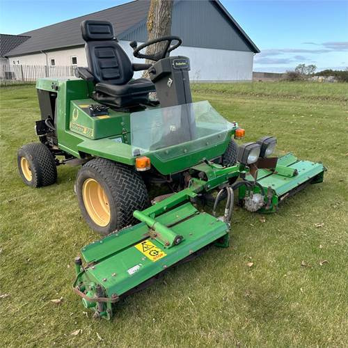 John Deere Roberline 900 - جزازة المروج: صور 1 John Deere Roberline 900 - جزازة المروج: صور 1