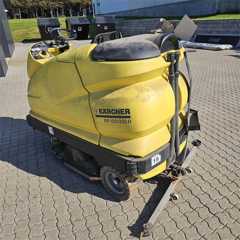 Kärcher BR 100/250 R BP PAC - ماكينة تنظيف: صور 3 Kärcher BR 100/250 R BP PAC - ماكينة تنظيف: صور 3
