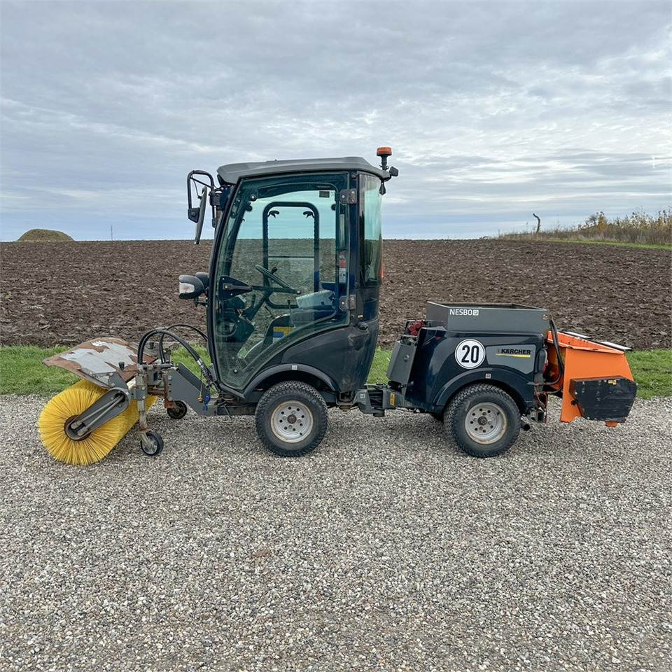 Kärcher MIC 34C Professioal - سيارة بلدية: صور 4 Kärcher MIC 34C Professioal - سيارة بلدية: صور 4