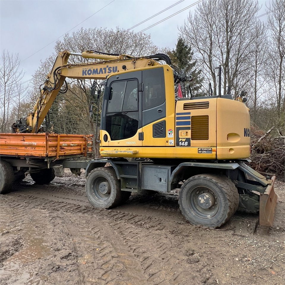 Komatsu PW148-10 - حفارة على عجلات: صور 2 Komatsu PW148-10 - حفارة على عجلات: صور 2