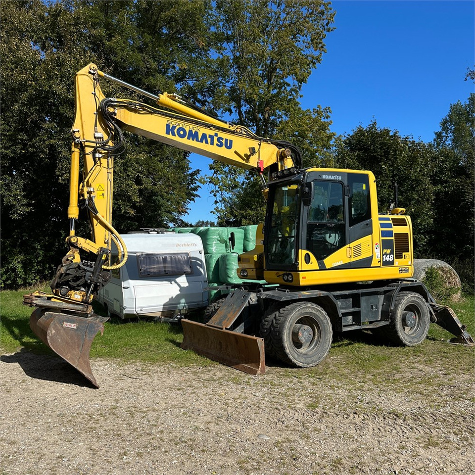 Komatsu PW148-11 - حفارة على عجلات: صور 3 Komatsu PW148-11 - حفارة على عجلات: صور 3