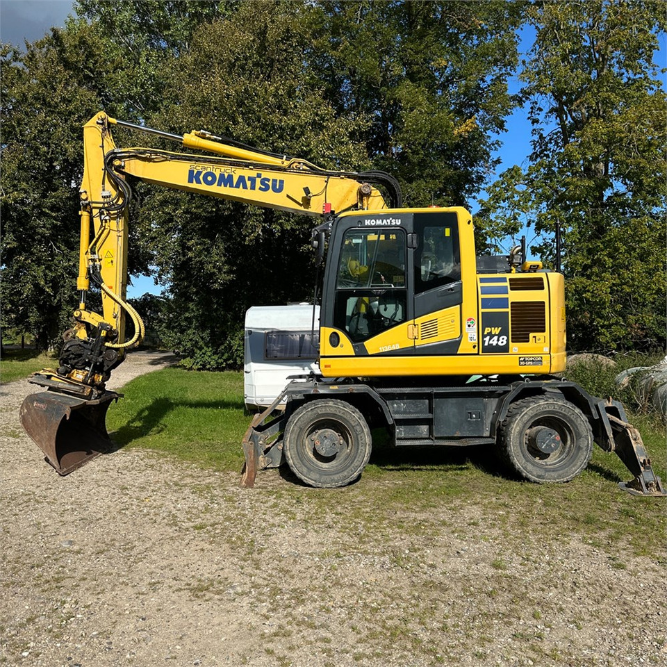 Komatsu PW148-11 - حفارة على عجلات: صور 1 Komatsu PW148-11 - حفارة على عجلات: صور 1