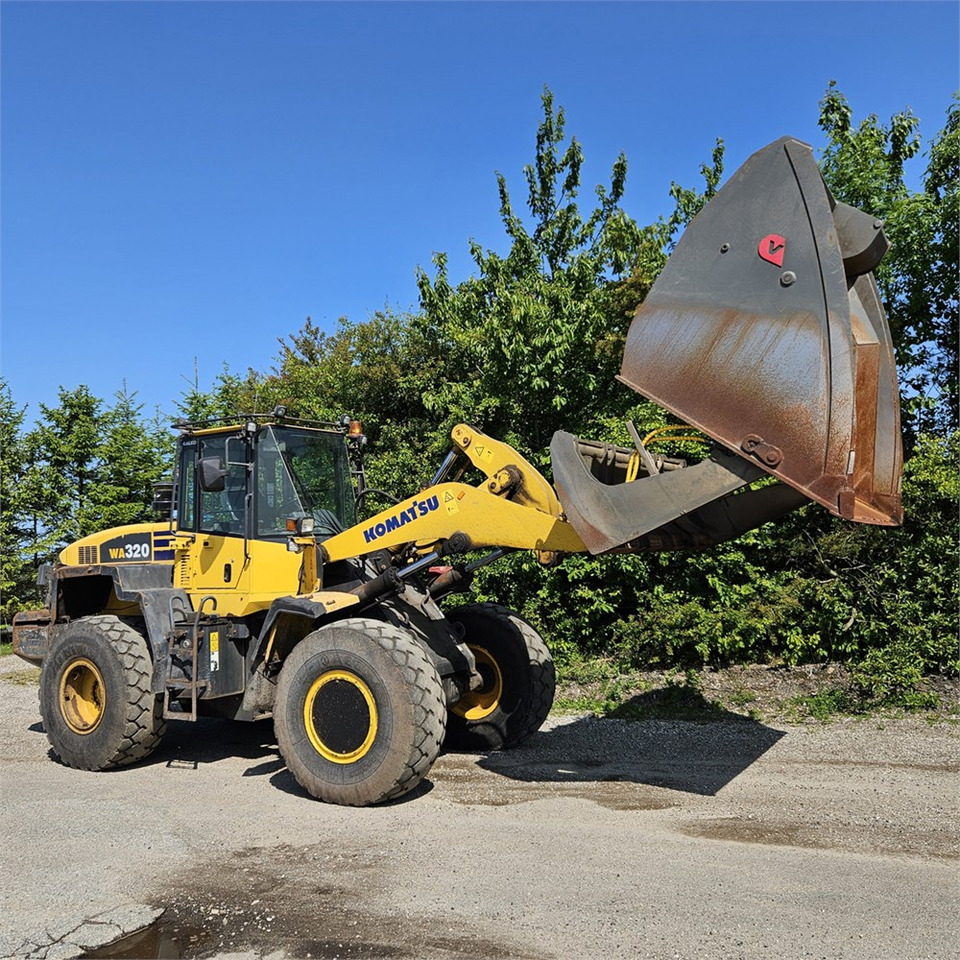 Komatsu WA320-5H - اللودر بعجل: صور 1 Komatsu WA320-5H - اللودر بعجل: صور 1