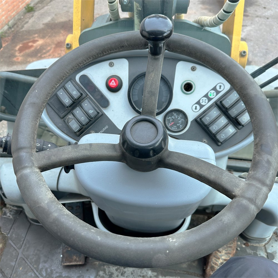 اللودر بعجل Kramer 380: صور 15