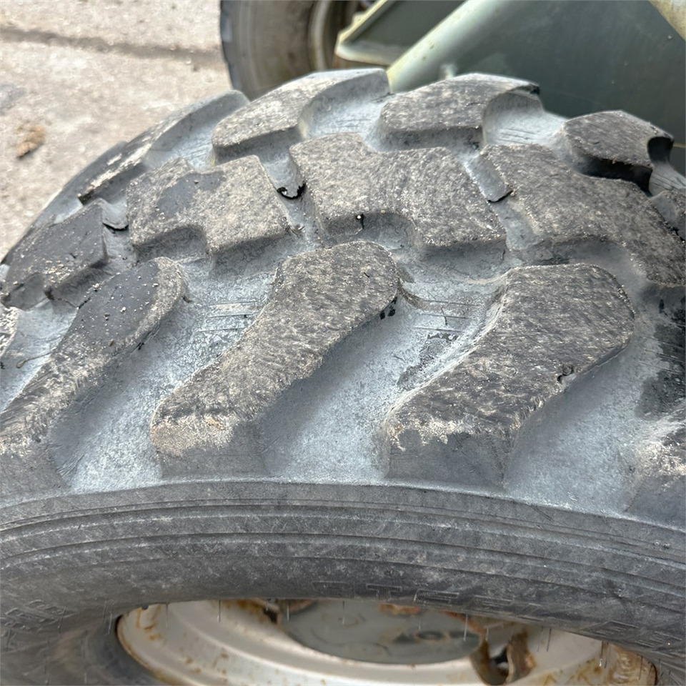 اللودر بعجل Kramer 380: صور 44