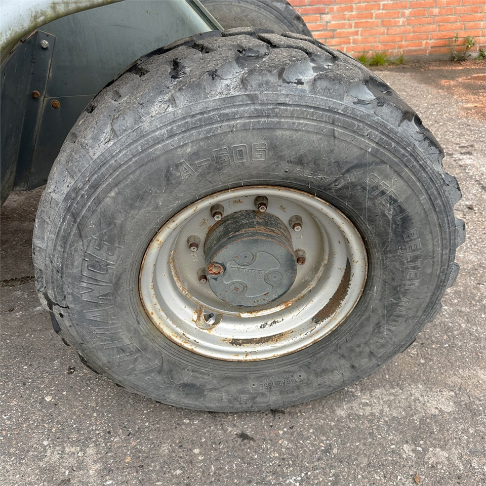 اللودر بعجل Kramer 380: صور 49