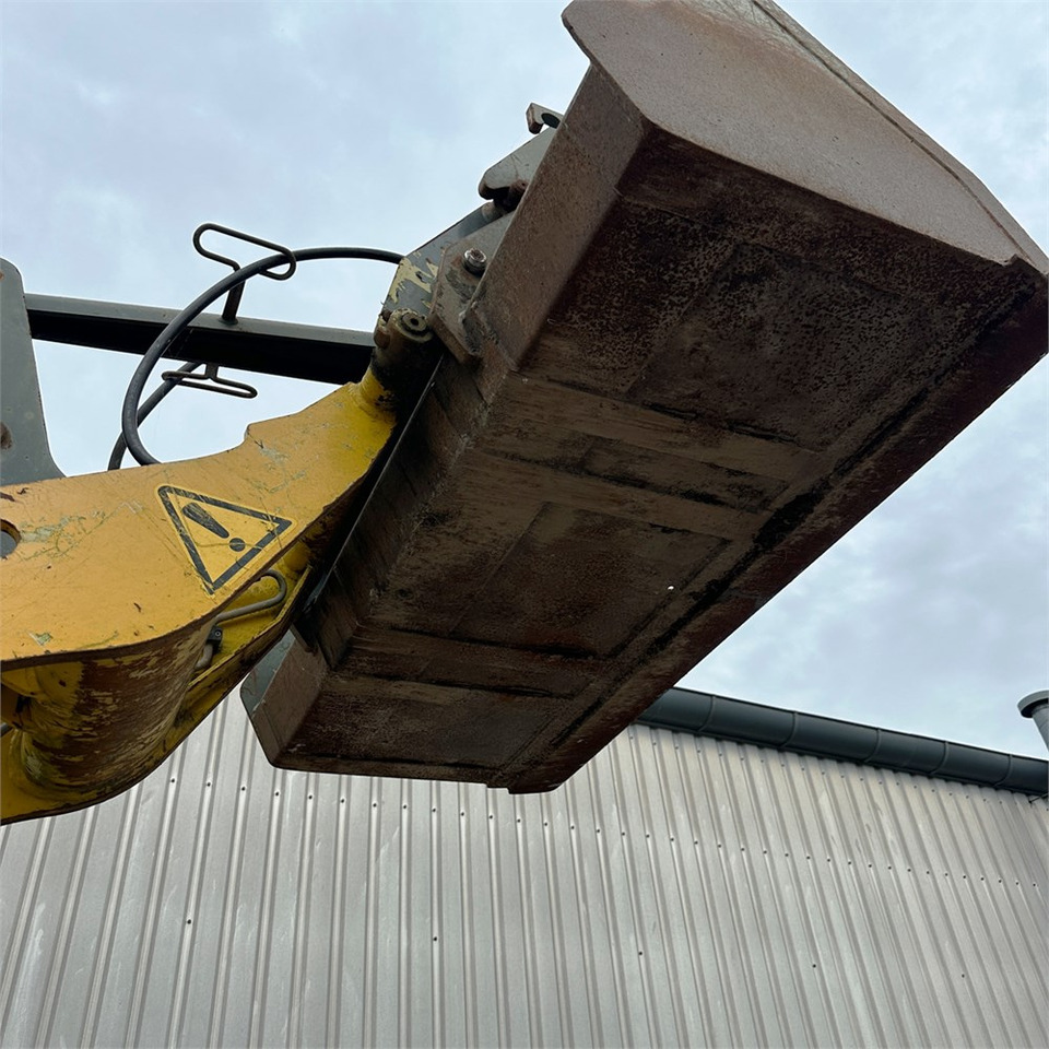 اللودر بعجل Kramer 380: صور 28