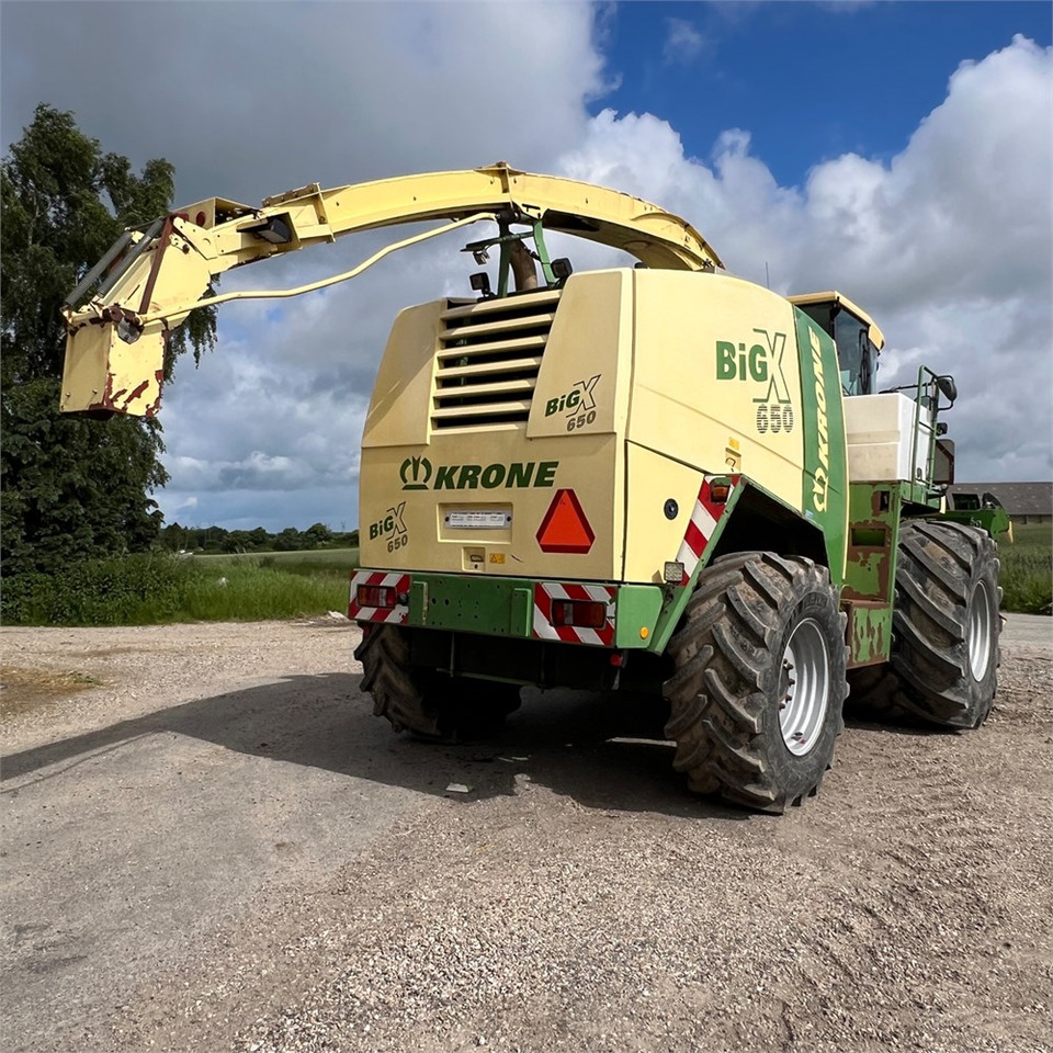 حصادة الأعلاف Krone BIG X 650: صور 8