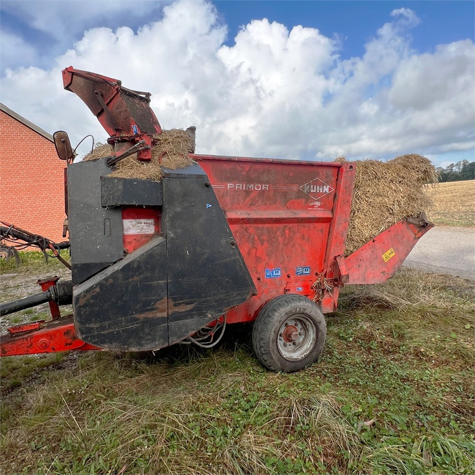 Kuhn Pri 3560 - المعدات لتربية الماشية: صور 3 Kuhn Pri 3560 - المعدات لتربية الماشية: صور 3