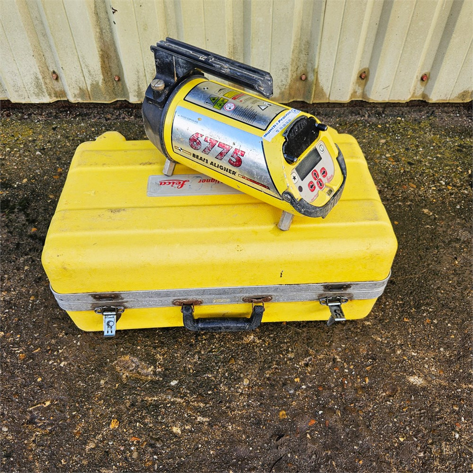 Leica 6775 - معدات البناء: صور 2 Leica 6775 - معدات البناء: صور 2